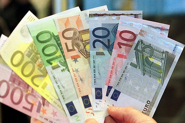  Tỷ giá euro hôm nay 8/8: Đồng loạt giảm tại các ngân hàng trong phiên đầu tuần